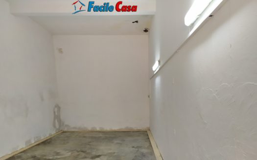 MAGAZZINO IN AFFITTO A FORMIA CENTRO