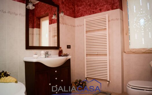 VILLA IN VENDITA MINTURNO