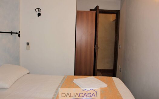 CASA SINGOLA IN VENDITA FORMIA