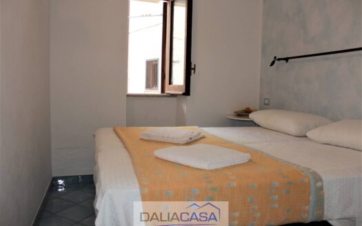 CASA SINGOLA IN VENDITA FORMIA