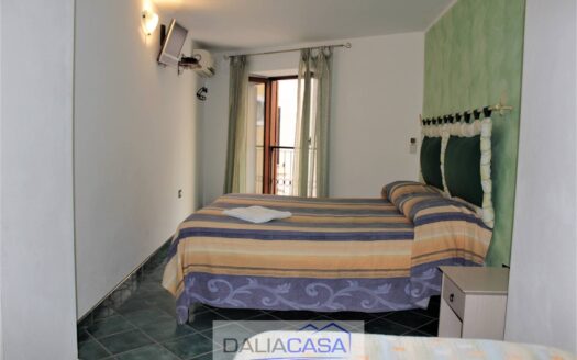 CASA SINGOLA IN VENDITA FORMIA