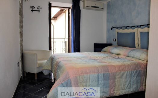 CASA SINGOLA IN VENDITA FORMIA