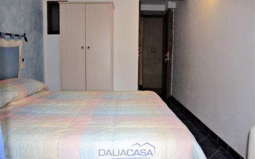 CASA SINGOLA IN VENDITA FORMIA