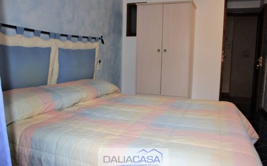 CASA SINGOLA IN VENDITA FORMIA