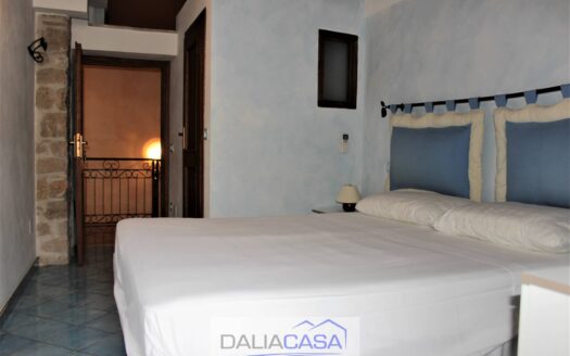 CASA SINGOLA IN VENDITA FORMIA