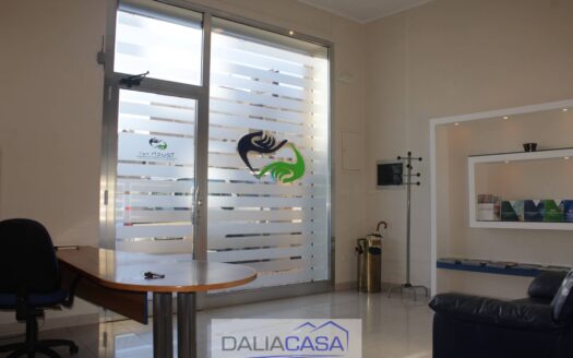LOCALE COMMERCIALE IN AFFITTO FORMIA