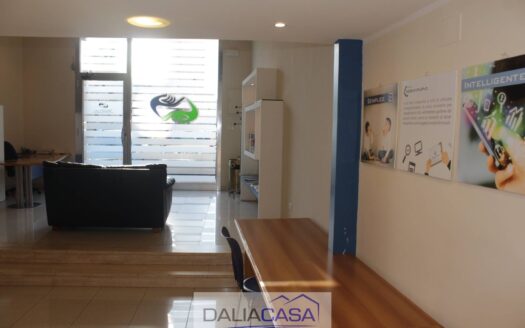 LOCALE COMMERCIALE IN AFFITTO FORMIA