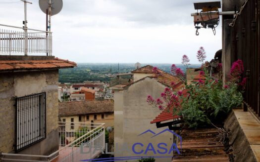 CASA SINGOLA IN VENDITA CASTELFORTE