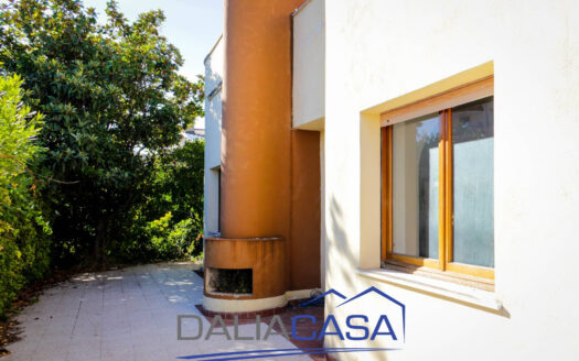 VILLA IN VENDITA FORMIA