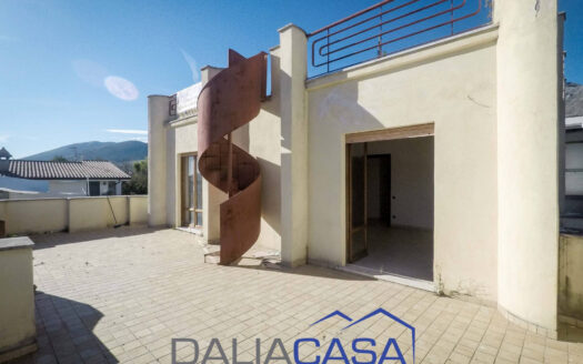 VILLA IN VENDITA FORMIA