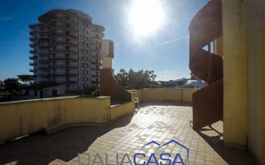 VILLA IN VENDITA FORMIA