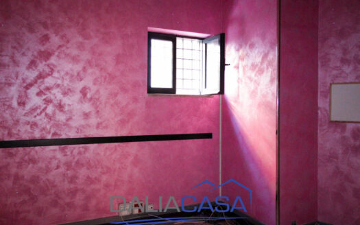 LOCALE COMMERCIALE IN AFFITTO FORMIA