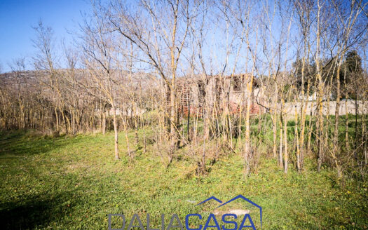 RUSTICO IN VENDITA SANTI COSMA E DAMIANO