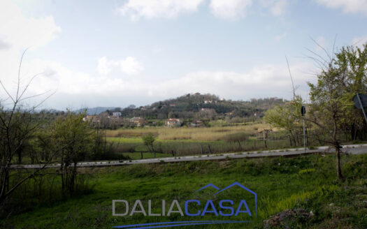 RUSTICO IN VENDITA SANTI COSMA E DAMIANO