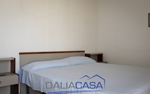 VILLETTA A SCHIERA IN VENDITA FORMIA