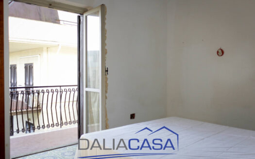 VILLETTA A SCHIERA IN VENDITA FORMIA