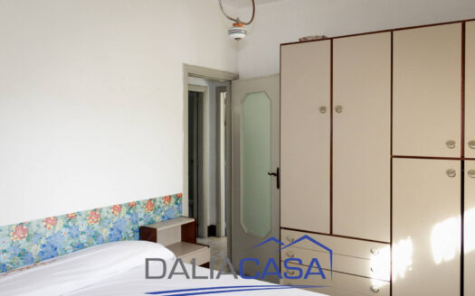 VILLETTA A SCHIERA IN VENDITA FORMIA