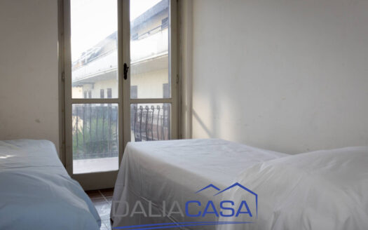 VILLETTA A SCHIERA IN VENDITA FORMIA