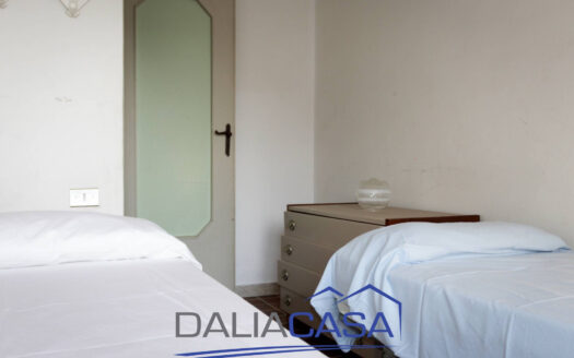 VILLETTA A SCHIERA IN VENDITA FORMIA