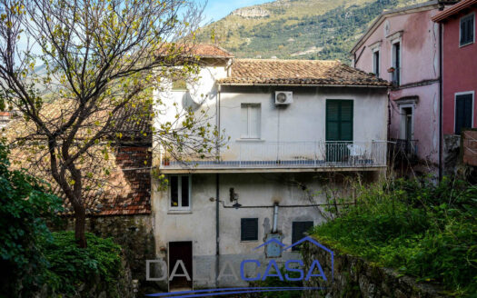 CASA SINGOLA IN VENDITA ITRI