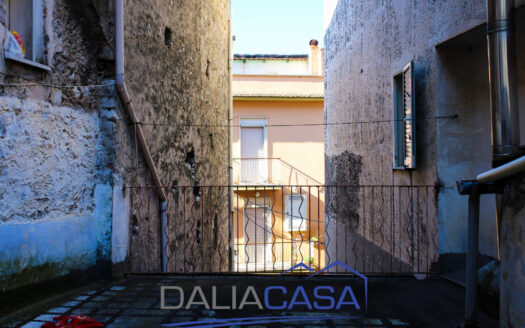 CASA SINGOLA IN VENDITA ITRI