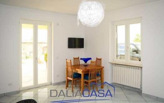 VILLA IN VENDITA MINTURNO