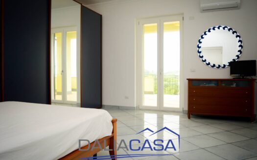 VILLA IN VENDITA MINTURNO