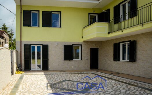 VILLA IN VENDITA MINTURNO