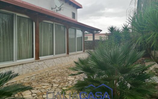 VILLA IN AFFITTO FORMIA