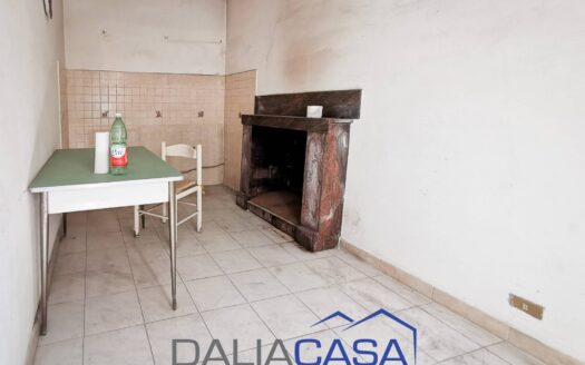 CASA SINGOLA IN VENDITA CASTELFORTE