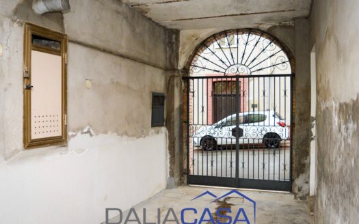 CASA SINGOLA IN VENDITA CASTELFORTE