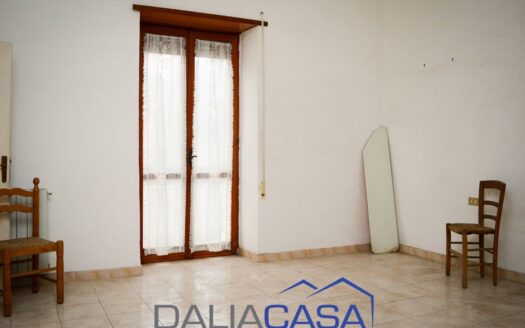 CASA SINGOLA IN VENDITA CASTELFORTE