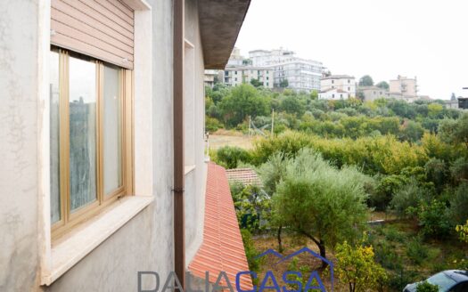 CASA SINGOLA IN VENDITA CASTELFORTE