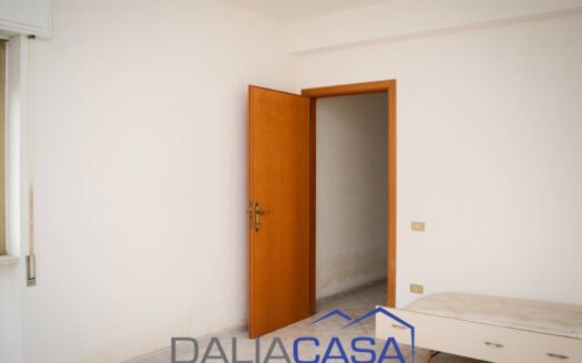 CASA SINGOLA IN VENDITA CASTELFORTE