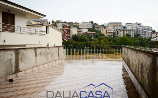 CASA SINGOLA IN VENDITA CASTELFORTE