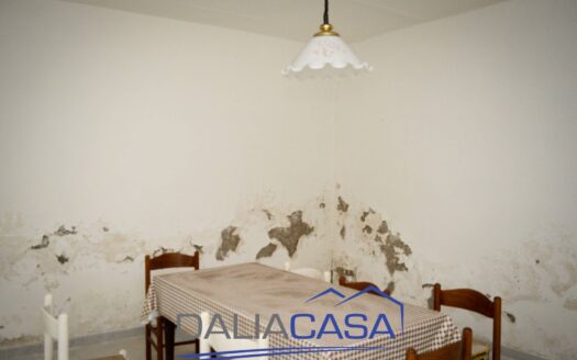 CASA SINGOLA IN VENDITA CASTELFORTE