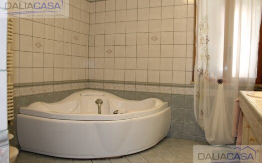 VILLA IN VENDITA FORMIA