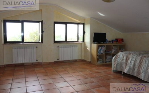 VILLA IN VENDITA FORMIA