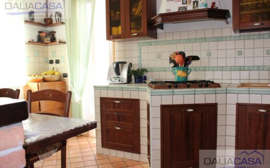 VILLA IN VENDITA FORMIA