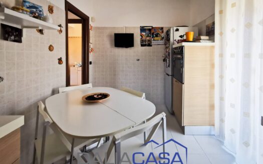 VILLETTA A SCHIERA IN VENDITA FORMIA