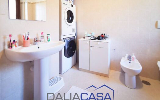 VILLETTA A SCHIERA IN VENDITA FORMIA