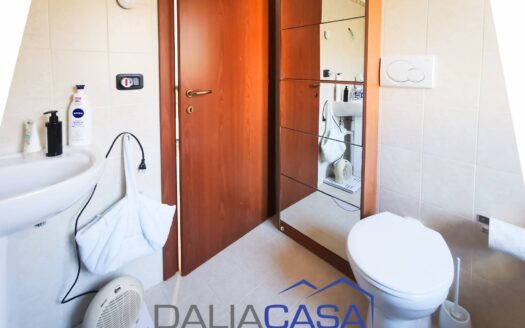 VILLETTA A SCHIERA IN VENDITA FORMIA