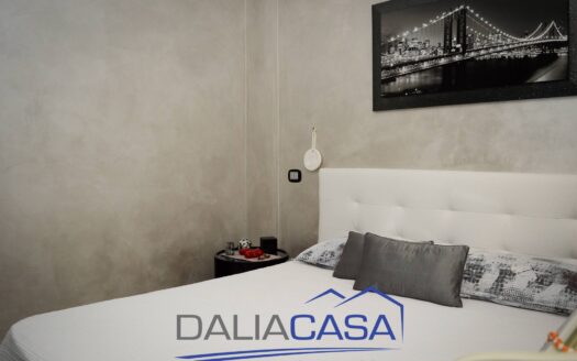 VILLETTA A SCHIERA IN VENDITA FORMIA