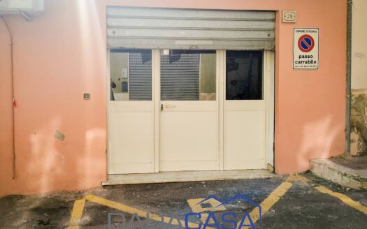 LOCALE COMMERCIALE IN AFFITTO FORMIA