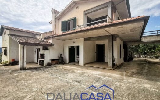 VILLA IN VENDITA ITRI
