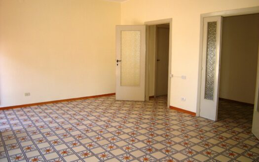 Vendesi appartamento in zona San Pietro – Formia
